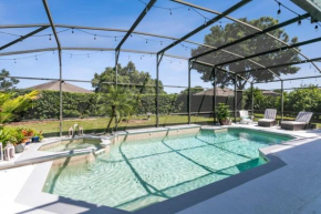 4 BED 3 BATH IN FORMOSA GARDENS GATED COMMUNITY villa